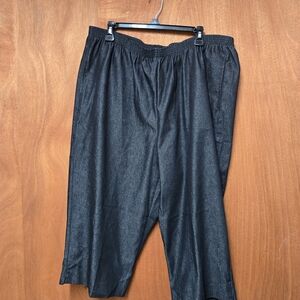 NWT Alfred Dunner Black Pleated Capri Pants size 20W